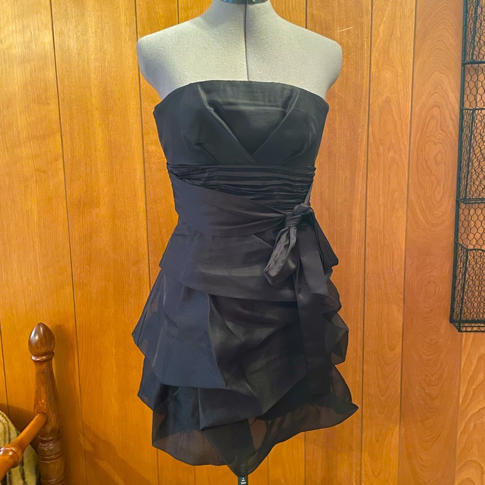Max and Cleo strapless dress